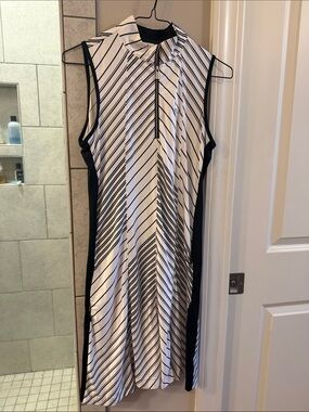 Tail Black & White Sleeveless Striped Golf Dress